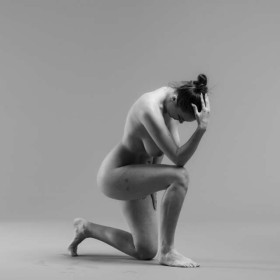Life drawing demi 27 — figure reference